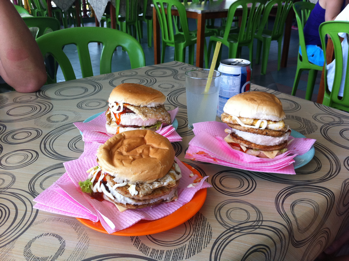Mega burgers!!!