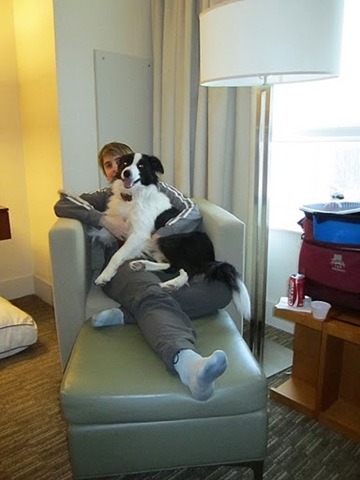 [cade and me hotel room[3].jpg]
