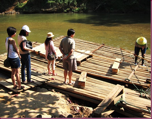 mae taeng elephant park bamboo raft ride