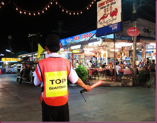 anusarn market chiang mai police
