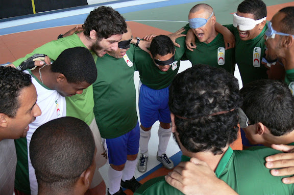 Imagem: A equipe de futebol para cegos da Urece