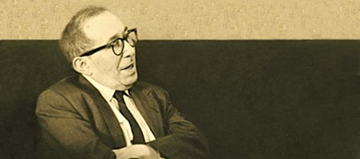 [leo-strauss-sitting-smiling[15].jpg]