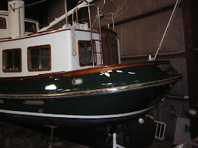 stern%20ready%20to%20go%20in%20water.JPG