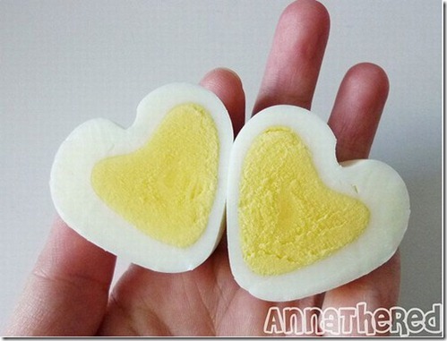 Egg-in-a-heart-shaped-008
