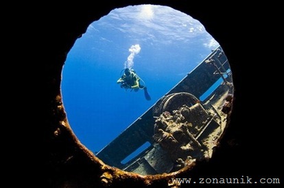 coolbeautifulprofessionalphotosremainsShipwrecksworldoceanseafloor9
