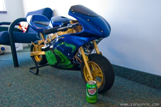 [pocketbike-i7e[2].jpg]