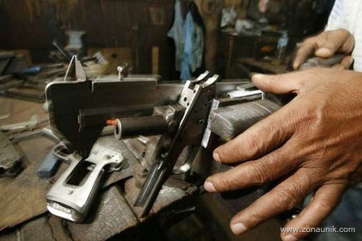 pabrik senjata ilegal (11)