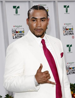 VIDEO DE LA ULTIMA CANCION DE DON OMAR video de la ultima cancion de don omar: