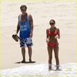 miley-cyrus-bikini-09
