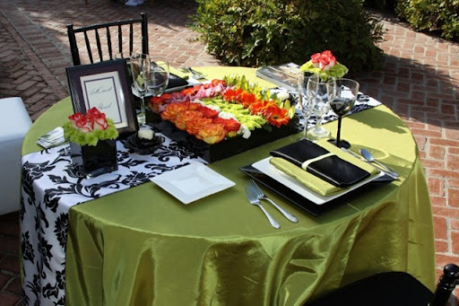 examples other than wedding table settings using this color combination