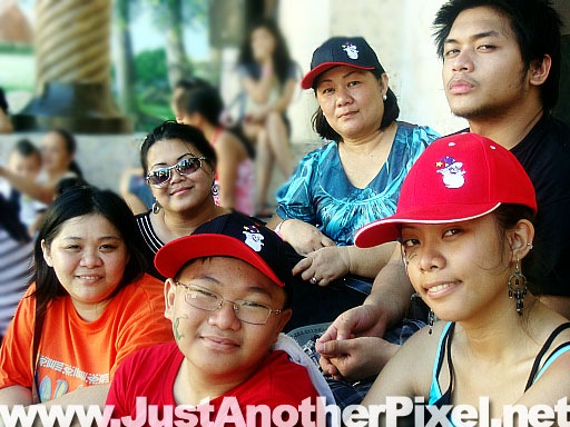 [Group Photo at Enchanted Kingdom[3].jpg]