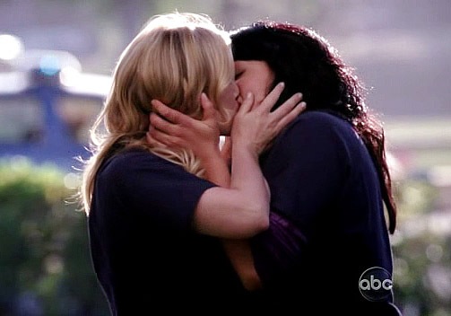 [Arizona Robbins and Callie Torres kiss and makeup![3].jpg]