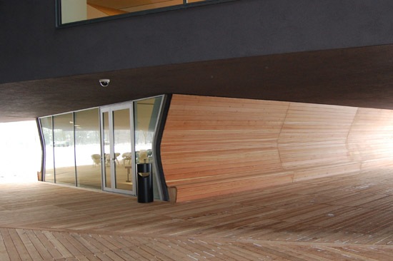 [vitrahaus_herzog_de meuron08[3].jpg]