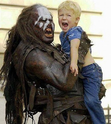 http://lh6.ggpht.com/_bKN77pn74dA/SqB3teUYnYI/AAAAAAAACfc/XOjR2FI6zOY/s400/bad_parenting_14.jpg