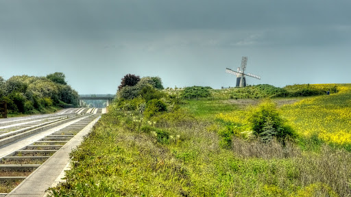 P1110112_06_07_08_09_10_11_tonemapped.JPG