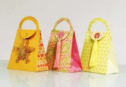 [114__430x300_papercraft_purse_gift_bag[1].jpg]