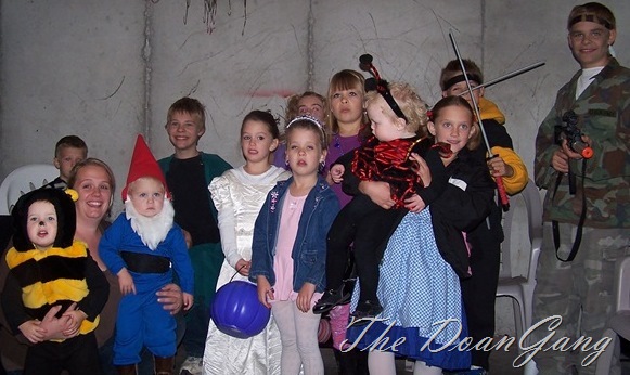 [halloween group shot[8].jpg]