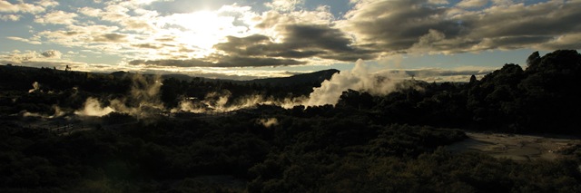 [te_puia_stitch[4].jpg]
