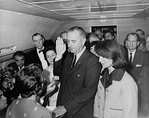 [300pxLyndon_B__Johnson_taking_the_oa.jpg]