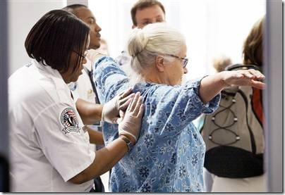 tsa-searching-lady
