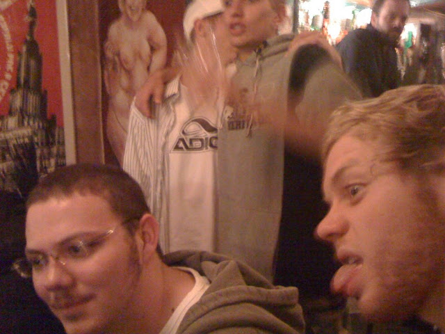 Tom & Matt in der Bar vom Freitag