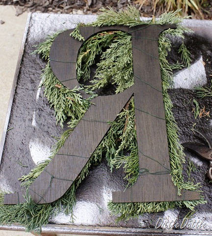 [Letter Wreath[3].jpg]