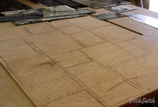 [DIY-Mirror-Frame-Art---step-17.jpg]