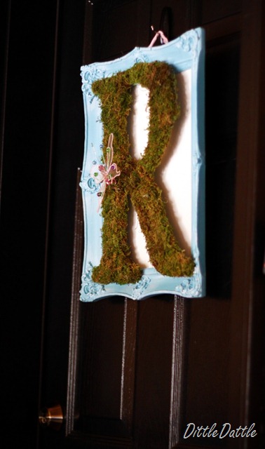 [Mossy Monogram Wreath[5].jpg]