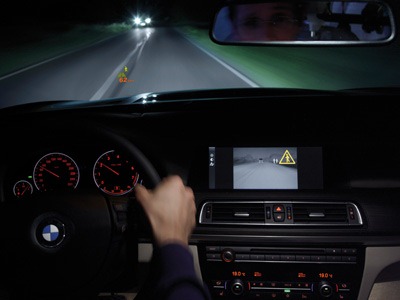 [car driving night[2].jpg]