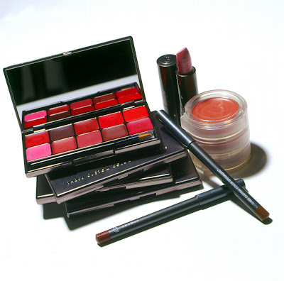 Three Custom Color cosmetics and makeup will be on sale at Hautelook.com for up to 50% off!