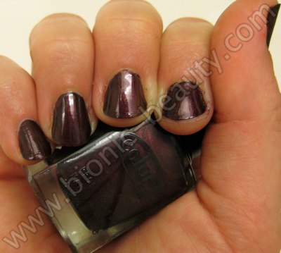 Bionic Beauty review and swatch - Color Club's Jewel of a Girl nail polish Bionic Beauty review and swatch - Color Club's Jewel of a Girl nail polish