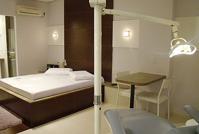 [motel2[4].jpg]
