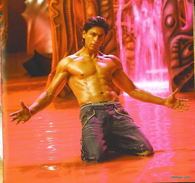 [Shirtless-Shahrukh-Khan[2].jpg]