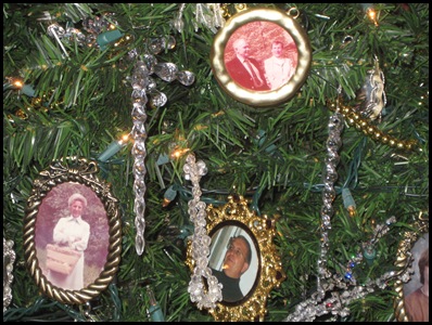 tree 2 ornaments