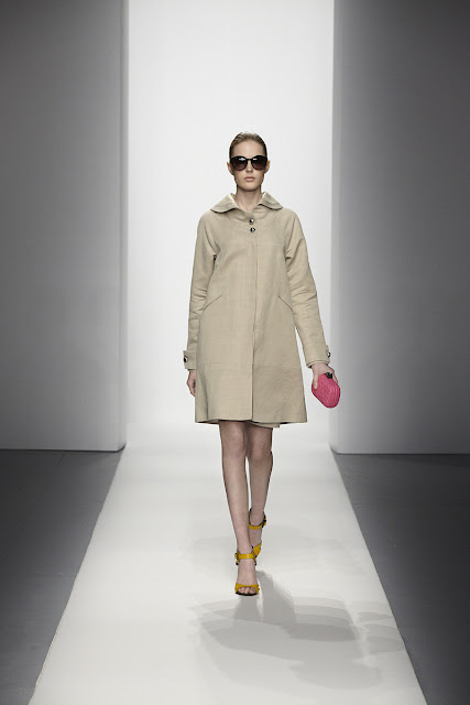 bottega_veneta_resort_2012_runway_007_1111181882.jpg