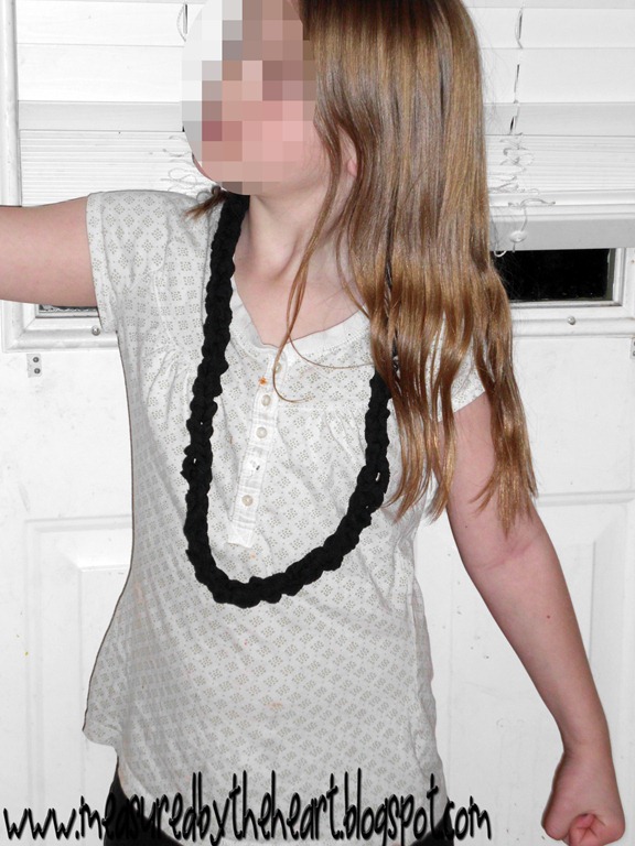 [hand kint necklace[4].jpg]