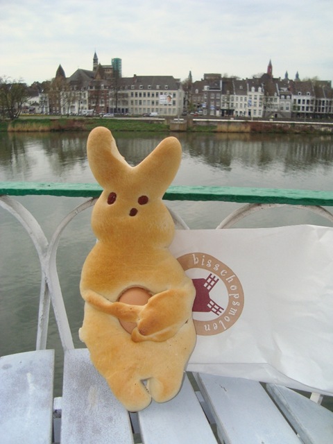 [Bunny bread[5].jpg]