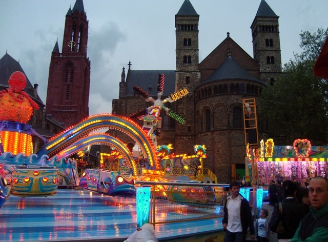 [Vrijthof fair 3[3].jpg]