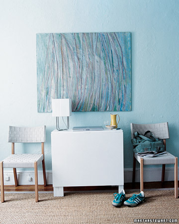http://lh6.ggpht.com/_cHnXDLjHkfU/TYtf6sg0o5I/AAAAAAABnCc/Jxv8oQslTKo/kevin_sharkey_blue_painting_room.jpg?imgmax=800