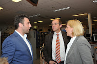 2010 05 28 Jeanine Hennis VVD bijeenkomst Bibliotheek S (39).jpg 2010 05 28 Jeanine Hennis VVD bijeenkomst Bibliotheek S (39).jpg