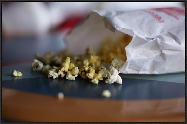 IMAGE: http://lh6.ggpht.com/_cYmfRMewE4Q/SZkHMS9ndTI/AAAAAAAAJ1g/Ws9e5eECvG4/s720/IMG_1572.JPG