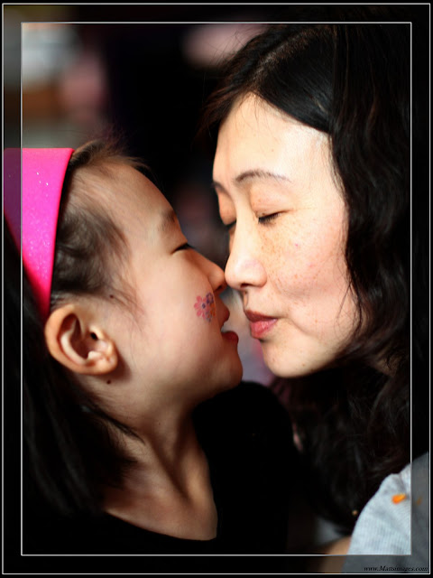 IMAGE: http://lh6.ggpht.com/_cYmfRMewE4Q/SZkIGOIA9vI/AAAAAAAAJ3w/Vzg-RpV-sDQ/s640/IMG_1608.JPG