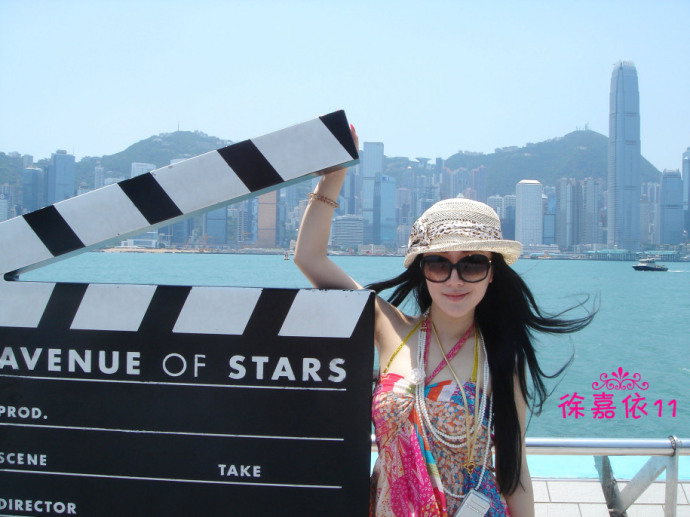 美眉日报 509239deg6eabe0719c7f 徐嘉依@LOST in HK + 女人与海
