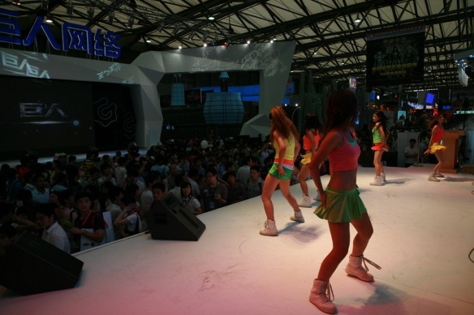 美眉日报 58c379f7t71890758f059 ChinaJoy 2009 盛大展台ShowGirl实拍