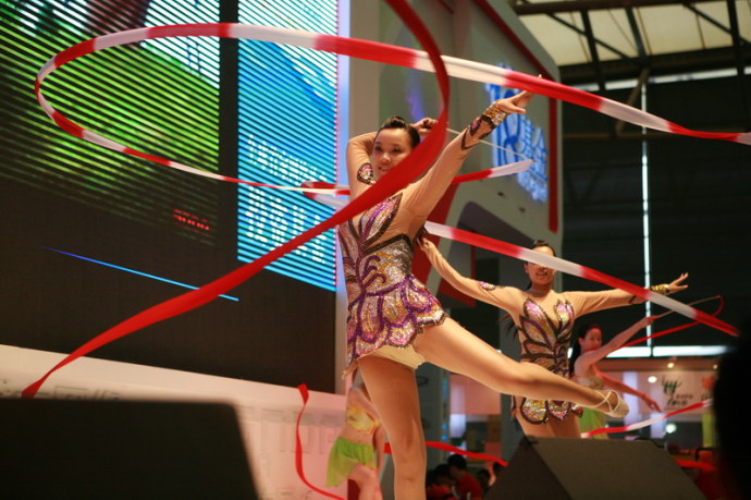 美眉日报 58c379f7t718906ff75a5 ChinaJoy 2009 盛大展台ShowGirl实拍