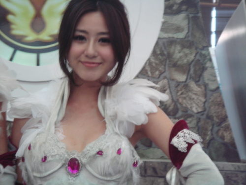 美眉日报 20090724090310271 付然@永恒之塔“塔女郎”