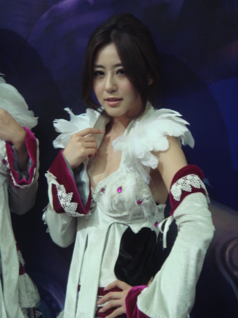 美眉日报 20090724090307515 付然@永恒之塔“塔女郎”