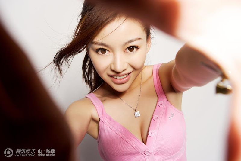 美眉日报 19663636 巩新亮~miumiu@腾讯娱乐视觉特刊
