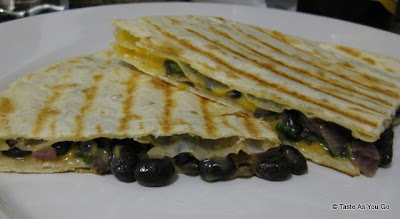 Black-Bean-Quesadillas-tasteasyougo.com
