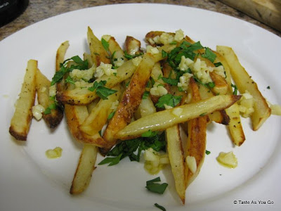 Garlic-French-Fries-tasteasyougo.com